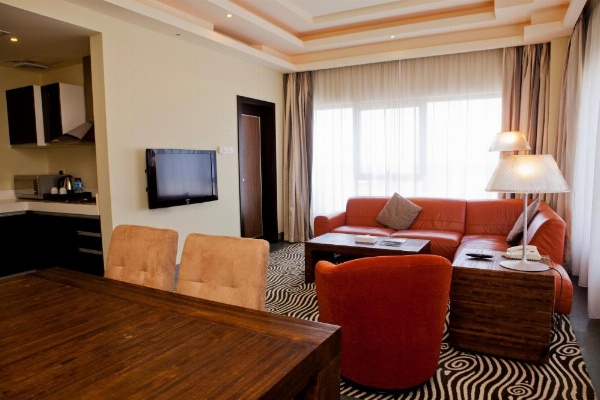 Al Raya Suites Hotel image 20