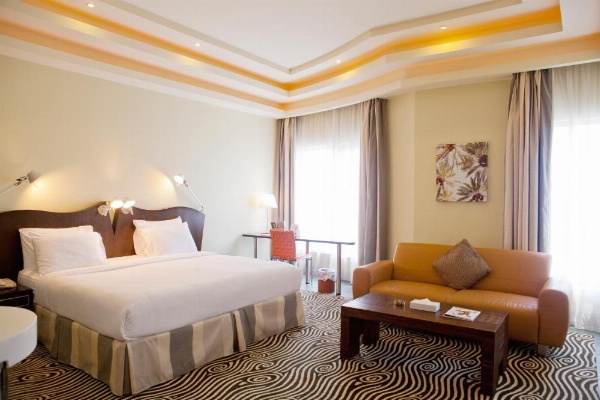 Al Raya Suites Hotel image 33